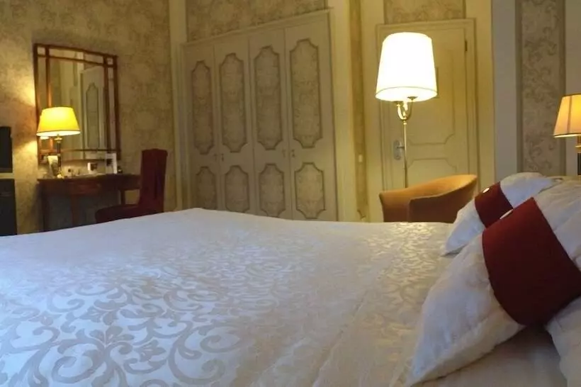 اتاق استاندارد یک نفره, Palace Grand Hotel Varese