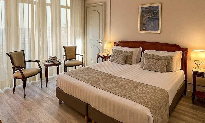 اتاق استاندارد با چشمانداز دریاچه, Palace Grand Hotel Varese