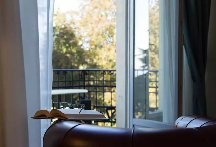سوییت, Palace Grand Hotel Varese