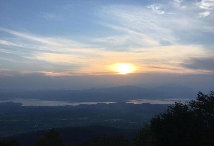 اتاق استاندارد با چشمانداز دریاچه, Palace Grand Hotel Varese