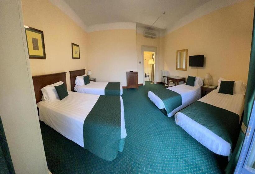 اتاق استاندارد چهار تخته, Palace Grand Hotel Varese