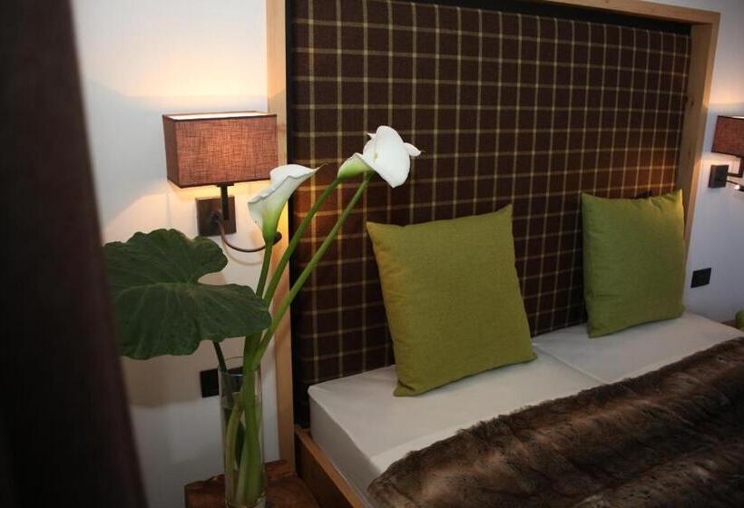 标准间带阳台, Patriarch