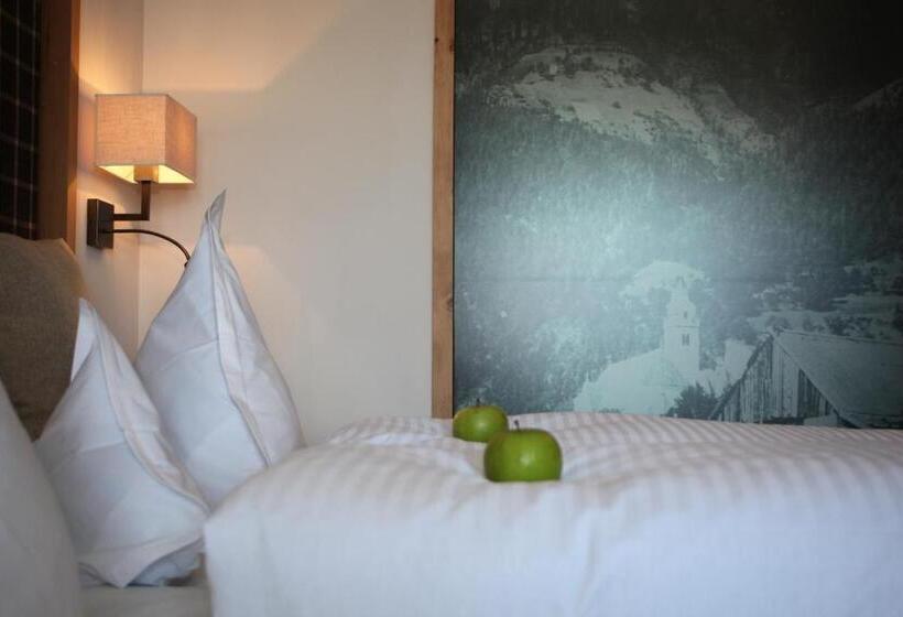 标准间带阳台, Patriarch