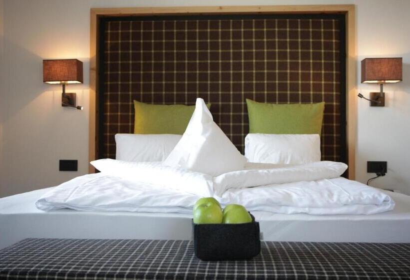 标准间带阳台, Patriarch