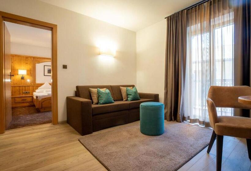 家庭套房, Patriarch