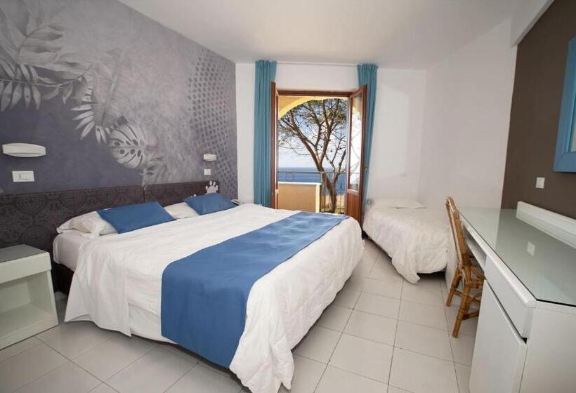 Трехместный Номер Superior, Perla Del Golfo Resort