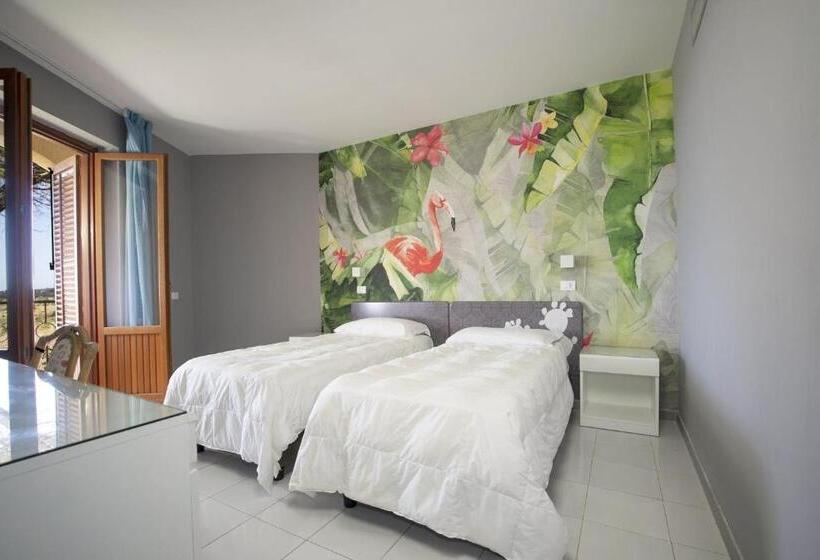 חדר משפתחתי סופריור, Perla Del Golfo Resort