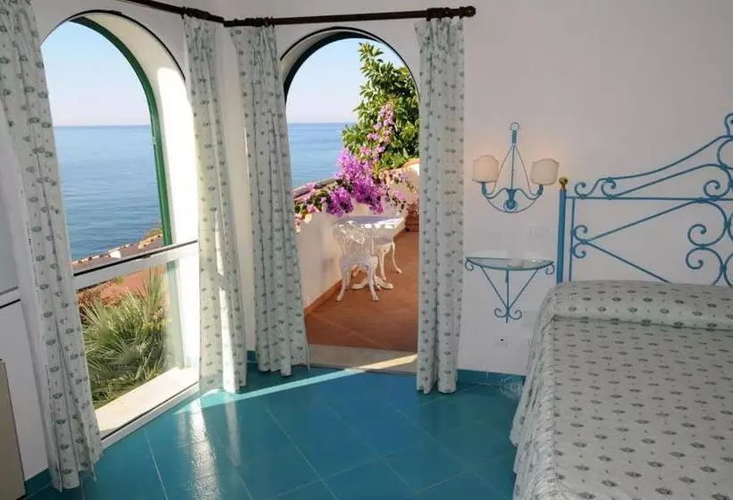 اتاق کلاسیک, Punta Rossa