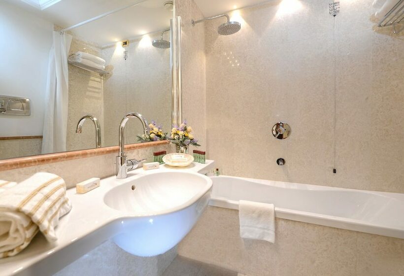 Habitació Basic, Rialto