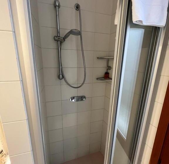 Habitació Basic, Rialto