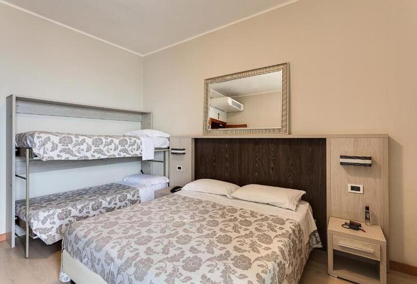 غرفة سوبيريور ثلاثية مطلّة علي البحر, San Giorgio