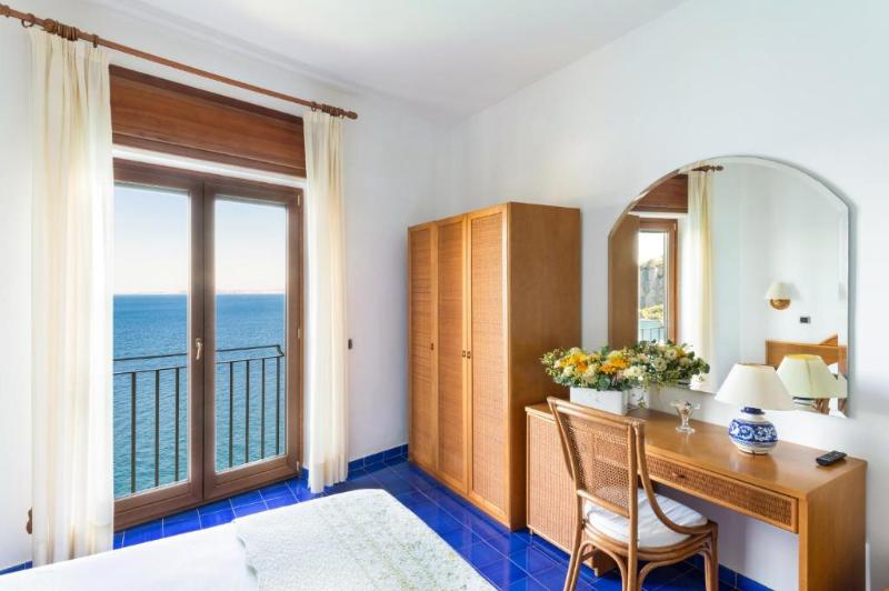 Triple Room Sea View, Sporting