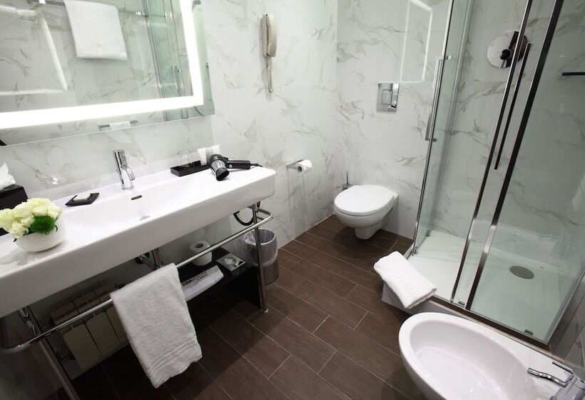 חדר משפחתי, Starhotels Majestic