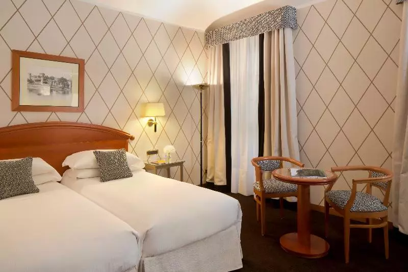 اتاق سوپریور, Starhotels Majestic