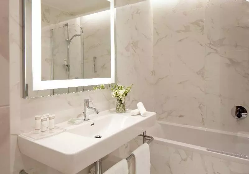 اتاق سوپریور, Starhotels Majestic