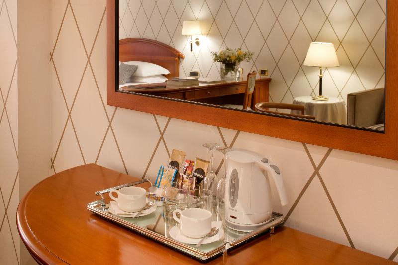 סוויטת ג'וניור, Starhotels Majestic