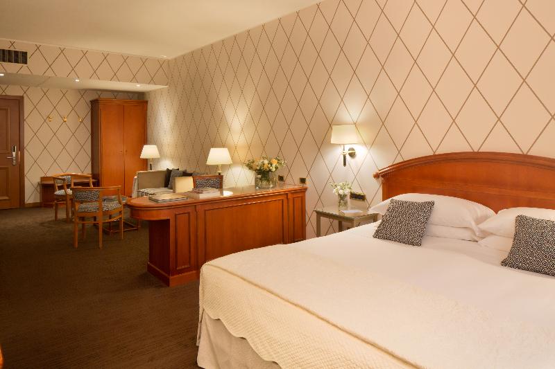 سوییت جونیور, Starhotels Majestic