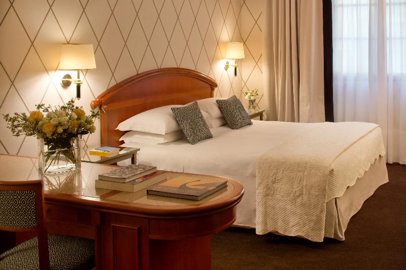 סוויטת ג'וניור, Starhotels Majestic