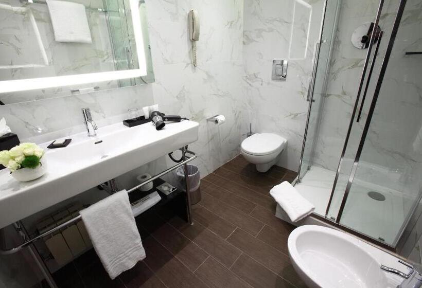 חדר קלאסי לשלושה, Starhotels Majestic