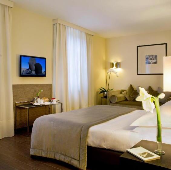 اتاق خانوادگی, Starhotels Majestic