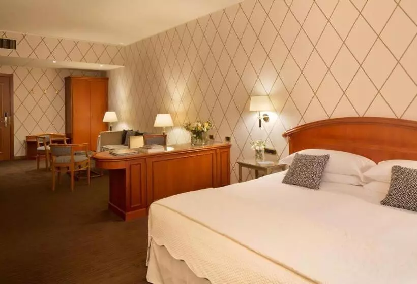 سوییت جونیور, Starhotels Majestic