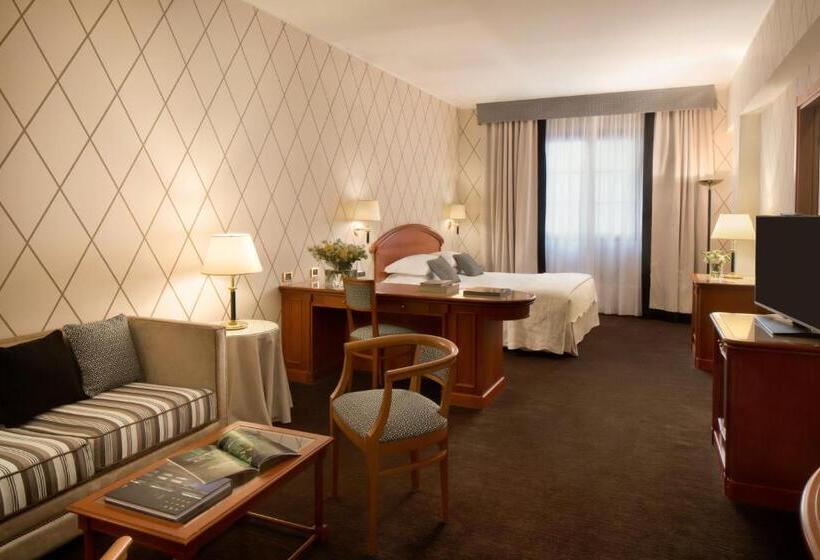 סוויטת ג'וניור, Starhotels Majestic