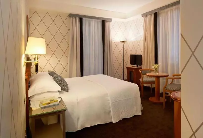 اتاق لوکس, Starhotels Majestic