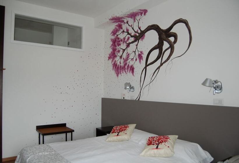 اتاق استاندارد سه نفره, Lh Hotel Arca Street Art