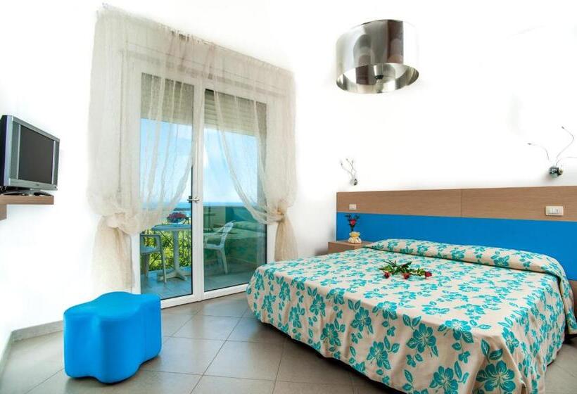 Triple Room Sea View, Villa Marcella