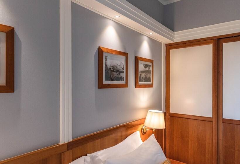 חדר סטנדרט, Vis à Vis