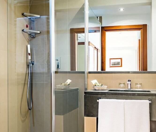 חדר סטנדרט, Vis à Vis