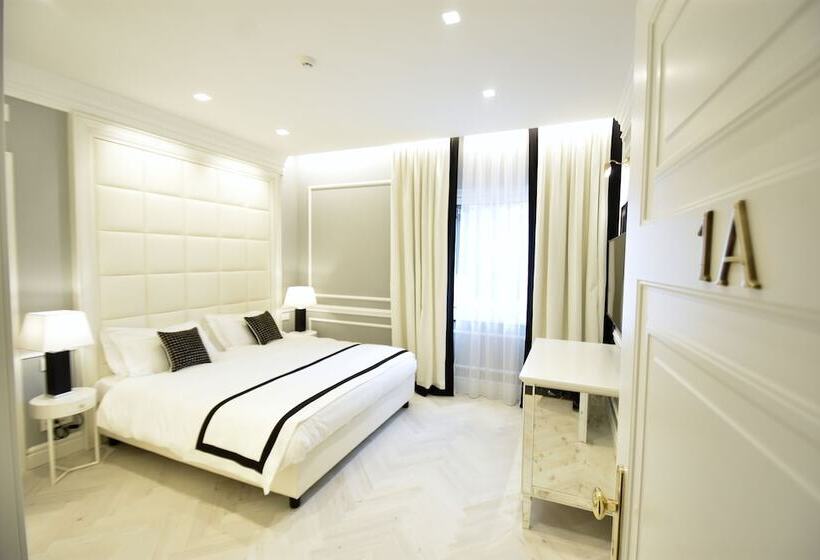 חדר דלוקס, Vis à Vis