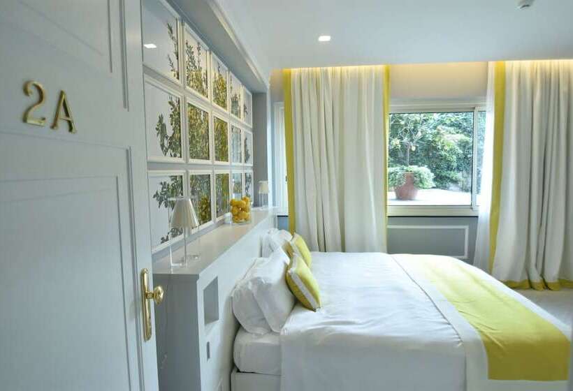 חדר דלוקס, Vis à Vis