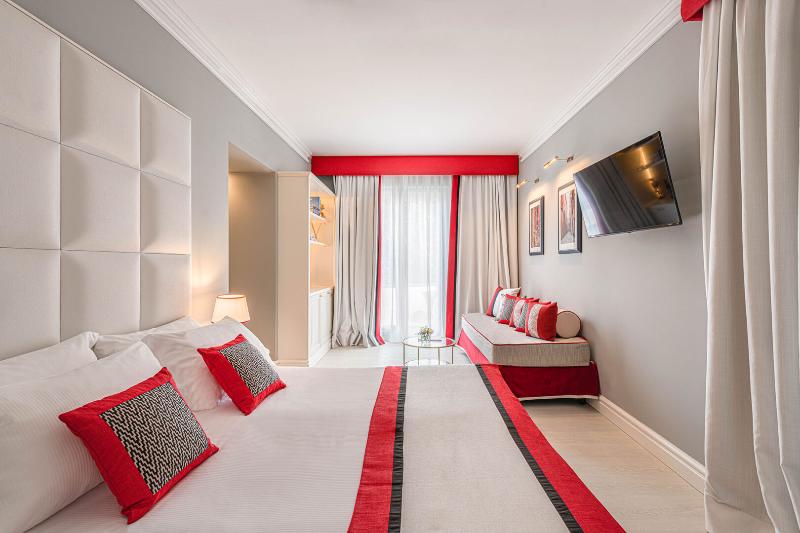 סוויטת ג'וניור דלוקס, Vis à Vis