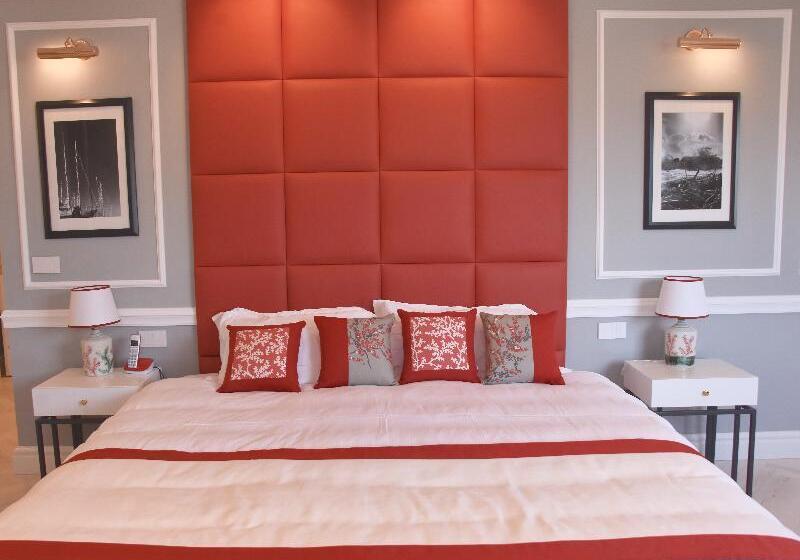 סוויטה דלוקס, Vis à Vis