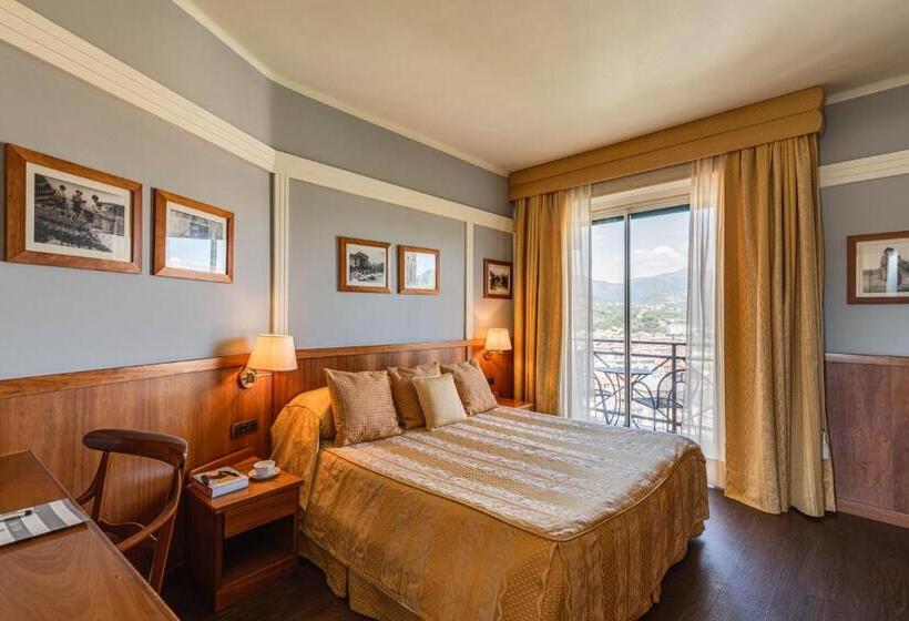 סוויטת ג'וניור סופריור נוף לים, Vis à Vis