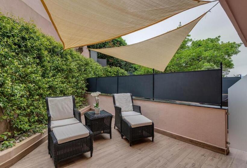 חדר סטנדרט, Vis à Vis