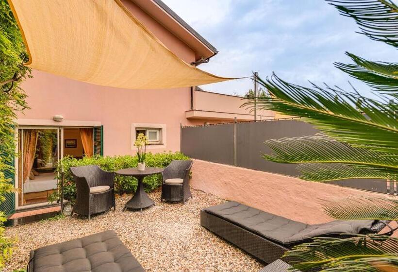 חדר סטנדרט, Vis à Vis