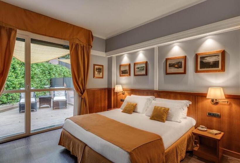 חדר סטנדרט, Vis à Vis