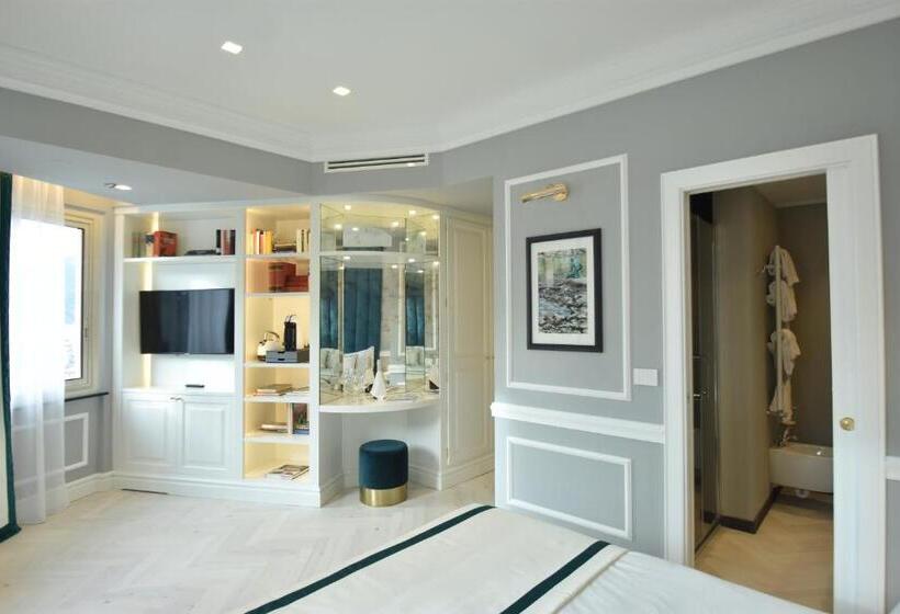 חדר דלוקס, Vis à Vis