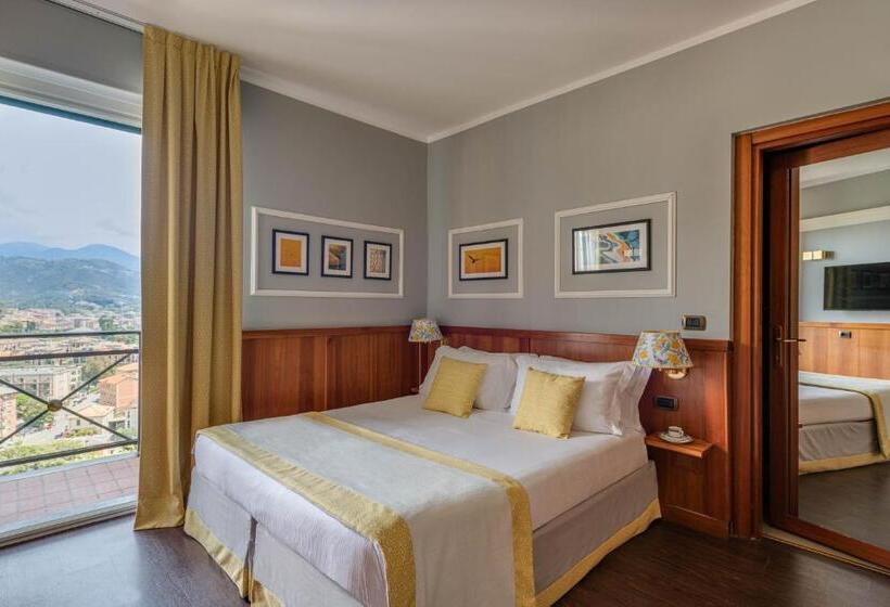 חדר סטנדרט עם מרפסת, Vis à Vis