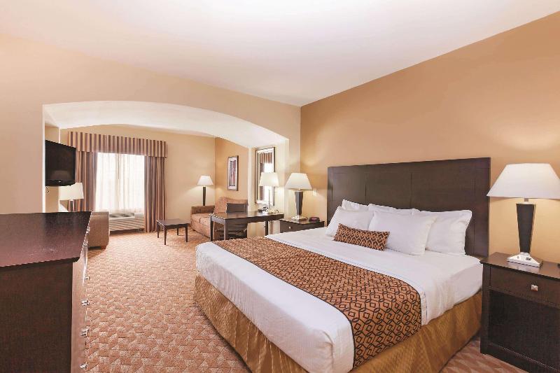 סוויטת ג'וניור דלוקס נוף לים, Vis à Vis