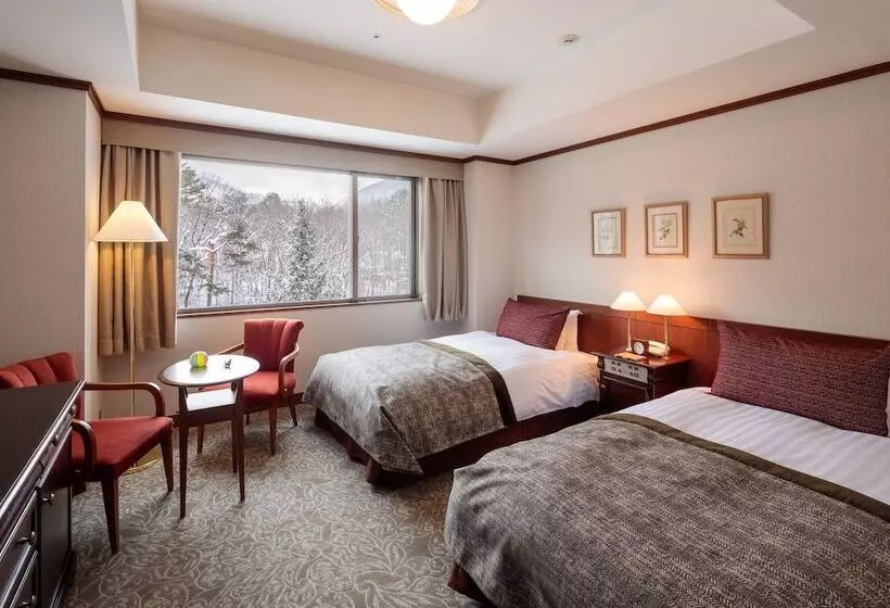 Economy-huone, Hakuba Tokyu