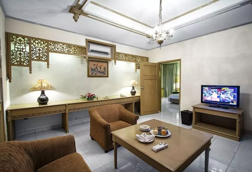 スタンダードバンガロー, Kusuma Sahid Prince Hotel Solo
