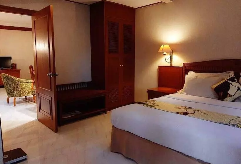 سوییت اجرایی, Kusuma Sahid Prince Hotel Solo
