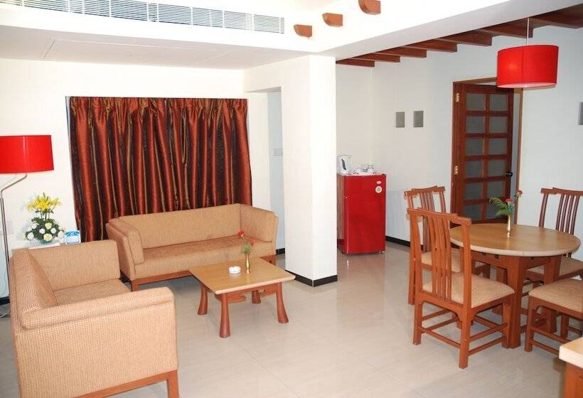 سوییت لوکس, La Paz Gardens Beacon Hotel   Vasco Da Gama Goa