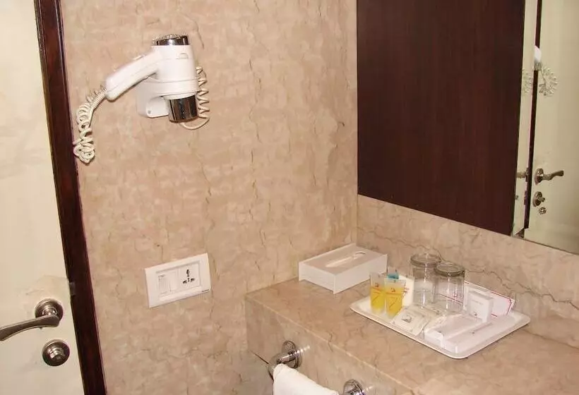 クラブルーム, V Sarovar Portico Mi Road Jaipur