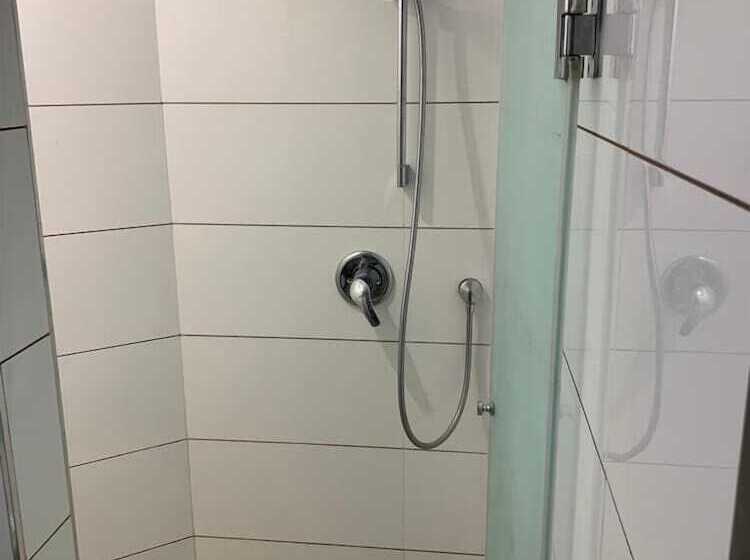 标准间, Mount Of Olives