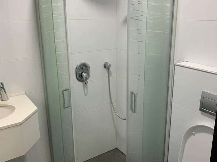 标准间, Mount Of Olives