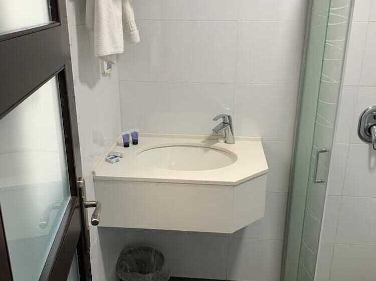 标准间, Mount Of Olives